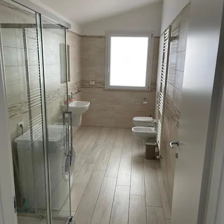 Seaside 14 - 100m By The Sea Apartment