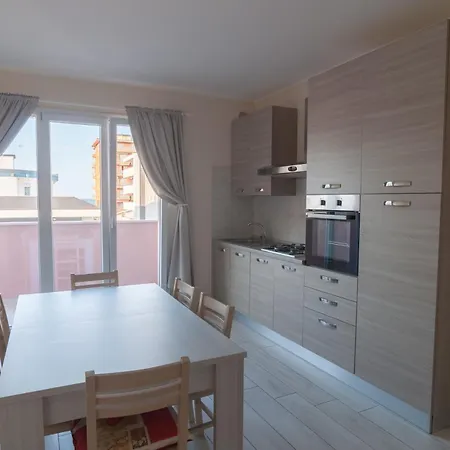 Apartmán Seaside 14 - 100m Dal Mare Con Posto Auto